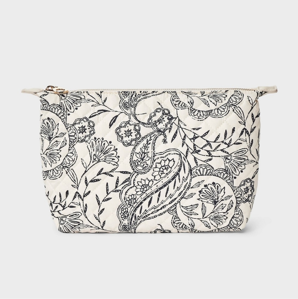 NWT Quilted Pouch